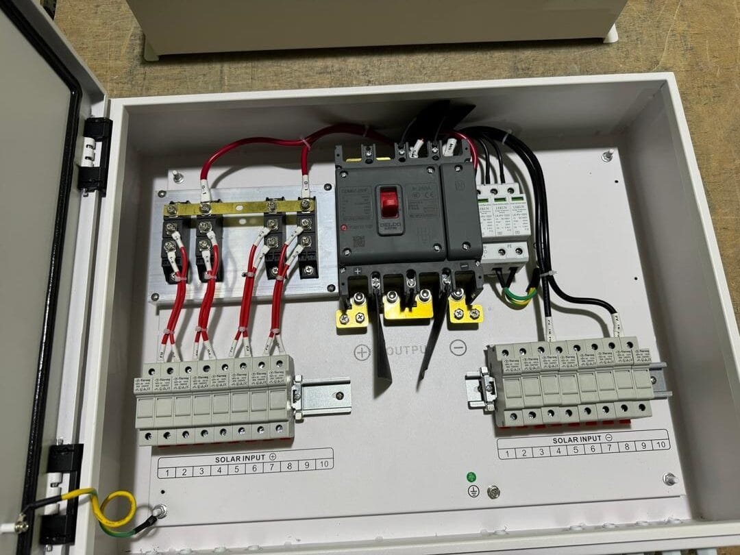 swina pv combiner box