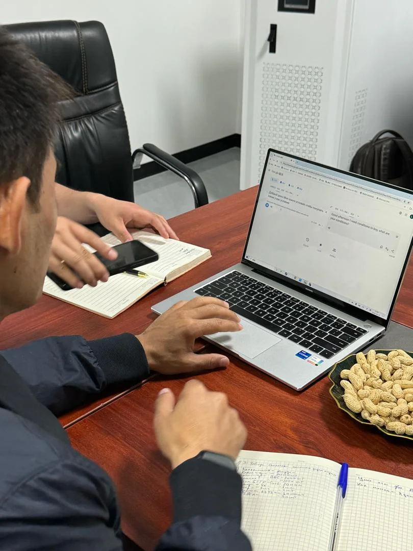 uzbek solar importer visits inverter factory