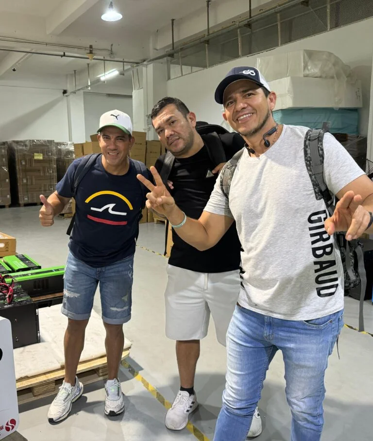 customer visit swina inverter factory (1)
